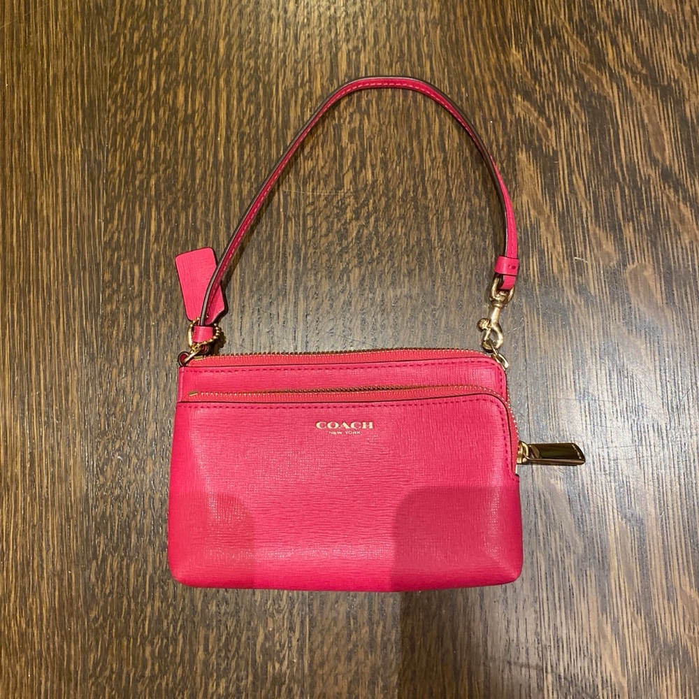 Coach purse (neon pink)